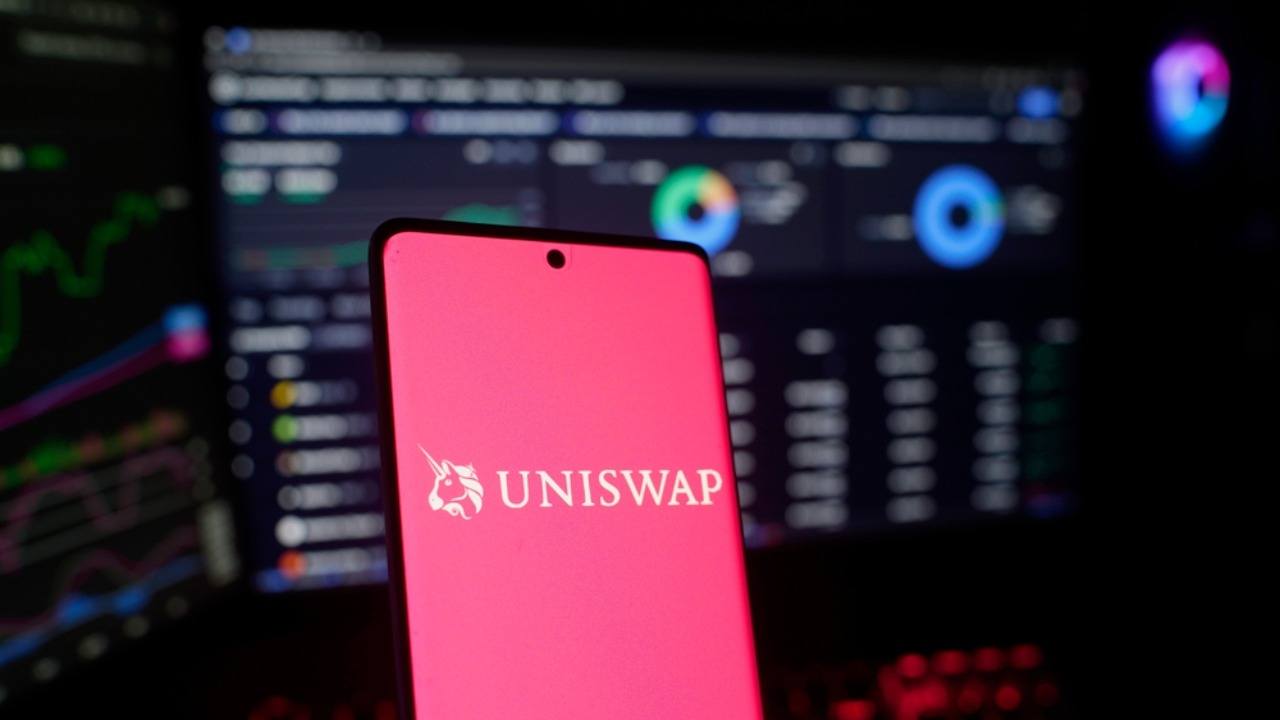 Tokenized Stocks Hit $20.9 Billion DEX Volume as Uniswap Leads – Bitcoin News